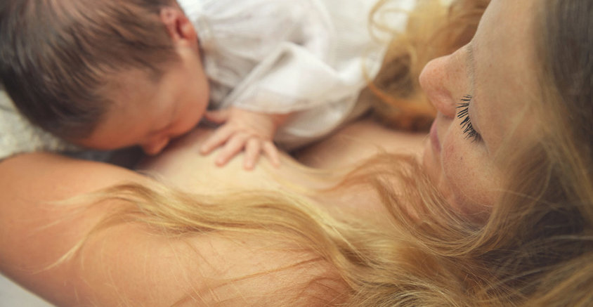 Breastfeeding and hair loss: ways to fight hair loss post-partum